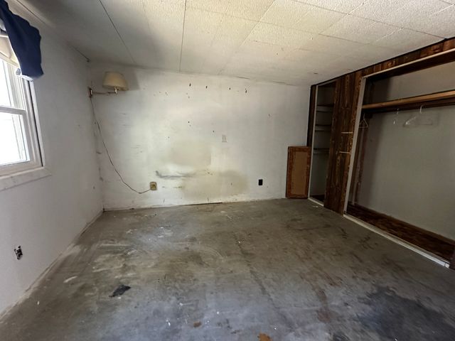 2710 E Illinois Street, Urbana, IL 61802