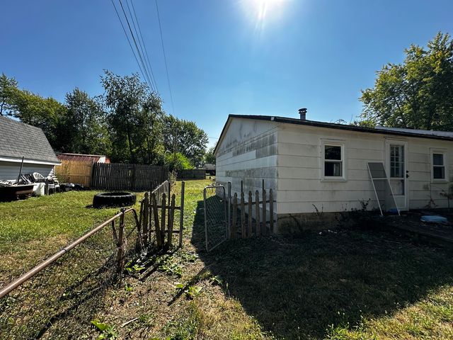 2710 E Illinois Street, Urbana, IL 61802