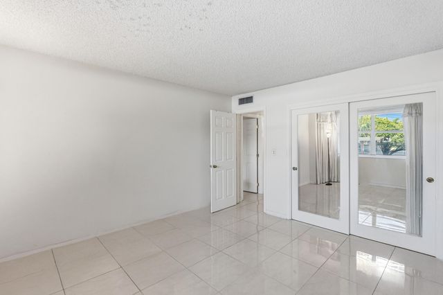 5200 N Ocean Blvd Apt 115A, Lauderdale By The Sea, FL 33308
