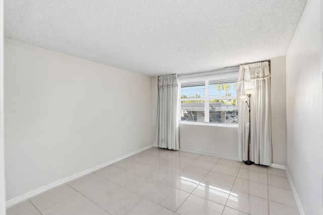 5200 N Ocean Blvd Apt 115A, Lauderdale By The Sea, FL 33308