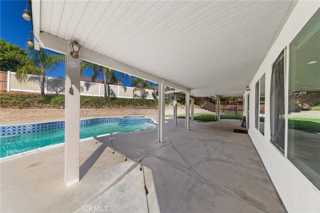 25043 Babbling Brook, Menifee, CA 92584