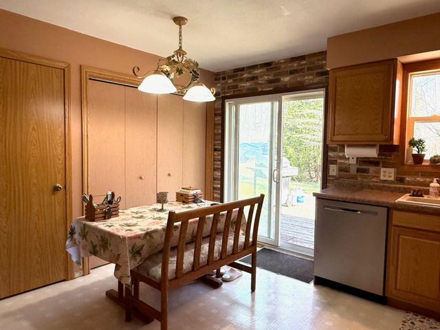 106 River Trail Drive, Bay City, MI 48706