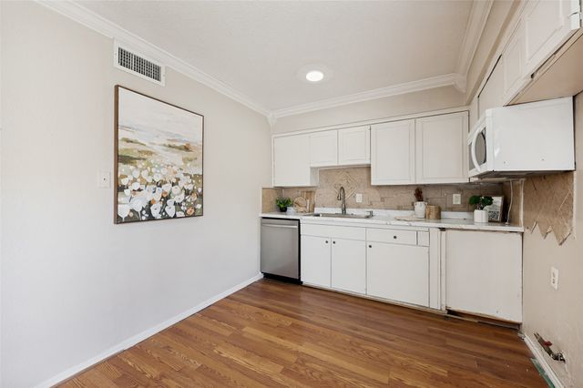 3012 Brockbank Court, Dallas, TX 75220