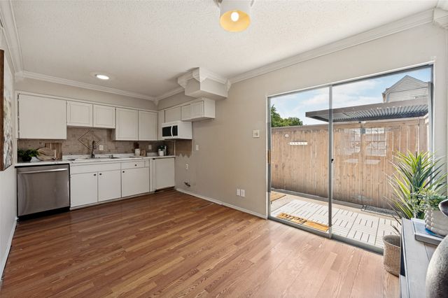 3012 Brockbank Court, Dallas, TX 75220