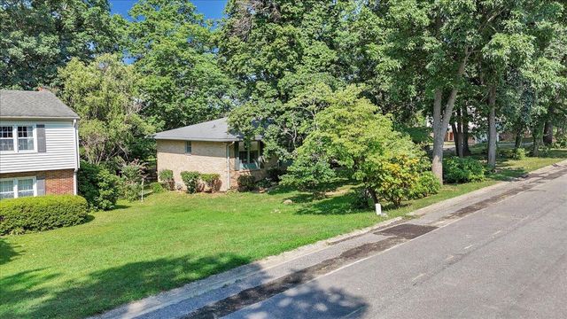 5278 North Spring DR, Roanoke, VA 24019