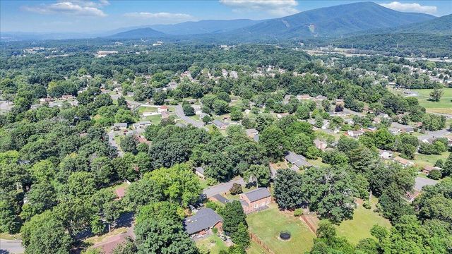 5278 North Spring DR, Roanoke, VA 24019