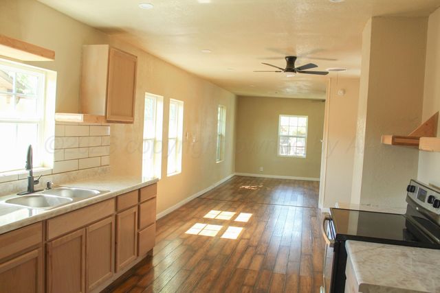 1105 SW 13TH Avenue, Amarillo, TX 79102