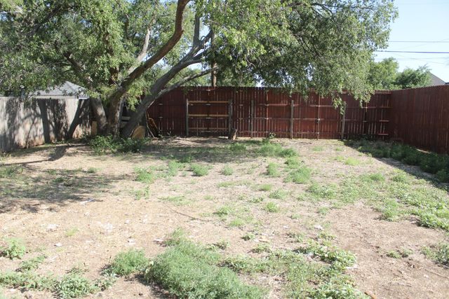 1105 SW 13TH Avenue, Amarillo, TX 79102