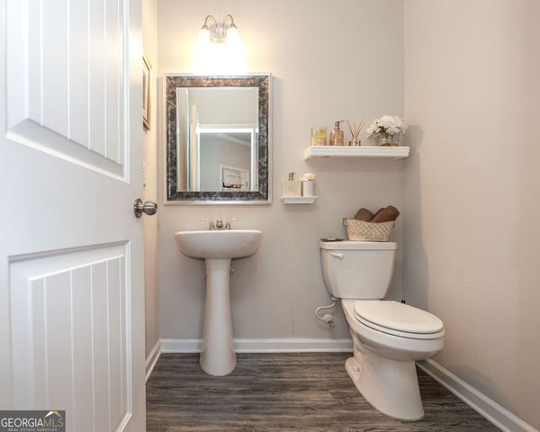 317 Pinewood Drive, Woodstock, GA 30189