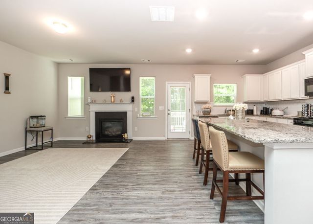 317 Pinewood Drive, Woodstock, GA 30189