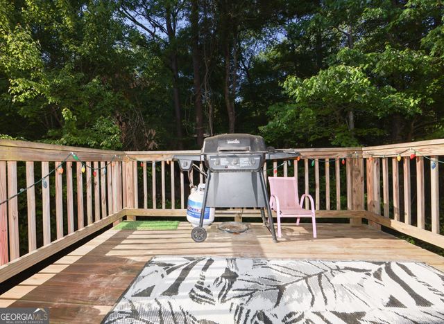 317 Pinewood Drive, Woodstock, GA 30189