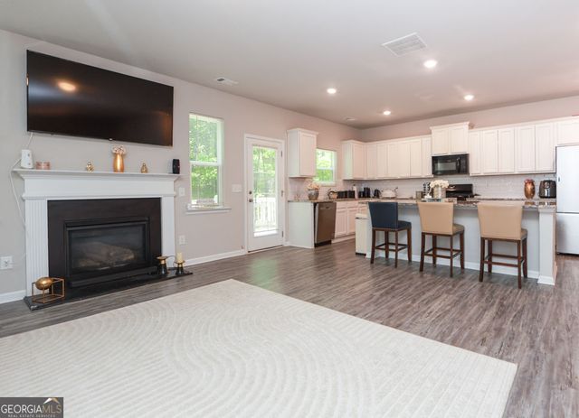 317 Pinewood Drive, Woodstock, GA 30189