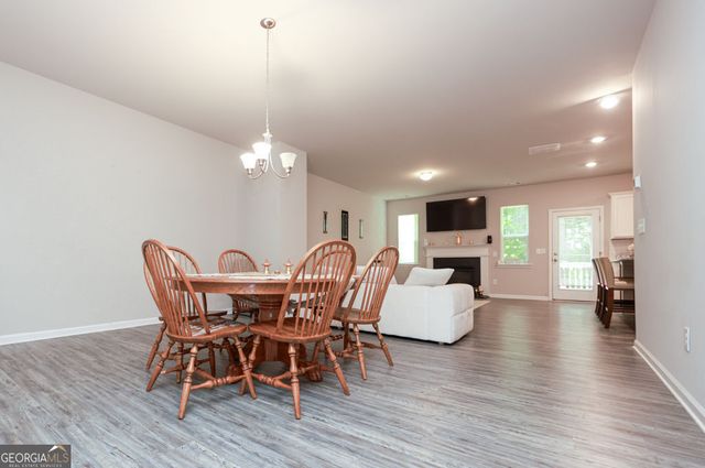 317 Pinewood Drive, Woodstock, GA 30189