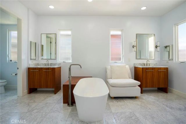 13011 Discovery Creek, Playa Vista, CA 90094