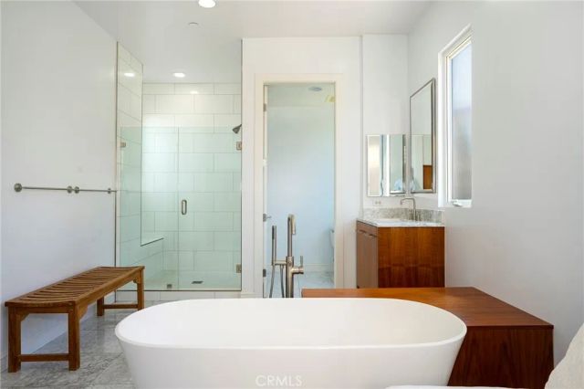 13011 Discovery Creek, Playa Vista, CA 90094