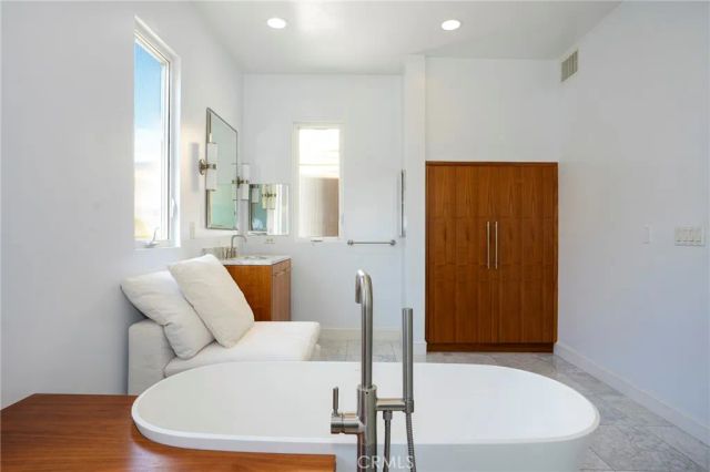 13011 Discovery Creek, Playa Vista, CA 90094