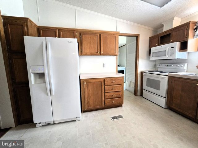 4508 LEWISTON RD, Bumpass, VA 23024