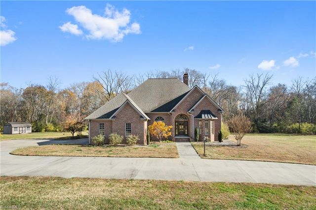 375 Howardtown Circle, Mocksville, NC 27028