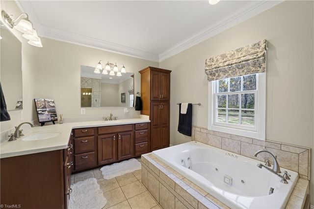 375 Howardtown Circle, Mocksville, NC 27028