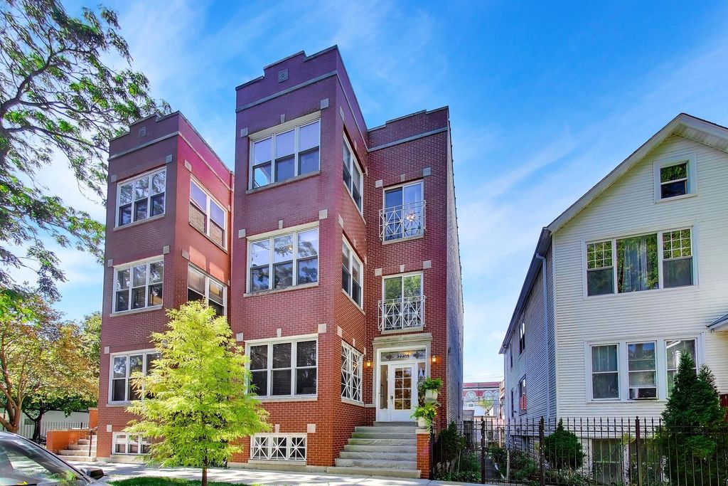 2236 N Maplewood Avenue 2, Chicago, IL 60647 — exterior