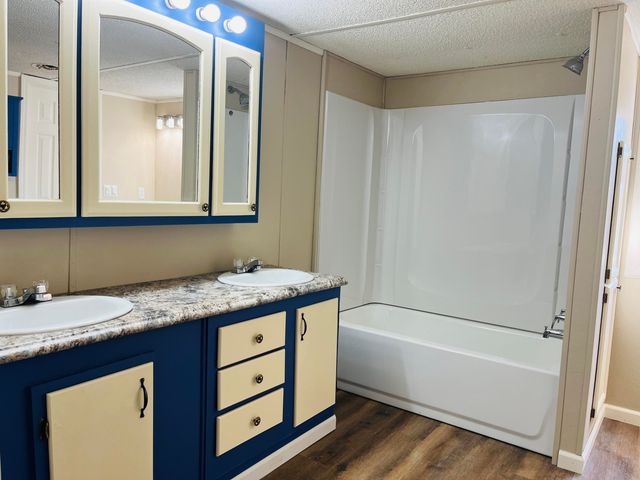 9589 County Road 2680, Mountain View, MO 65548