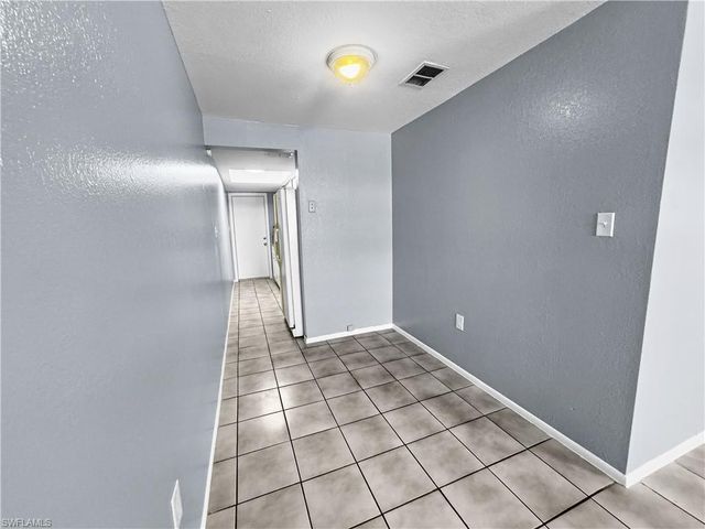 6617 Warwick CIR, Fort Myers, FL 33919
