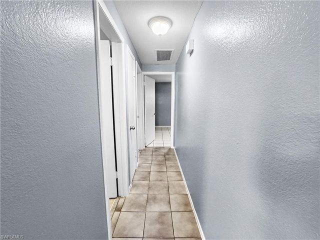 6617 Warwick CIR, Fort Myers, FL 33919