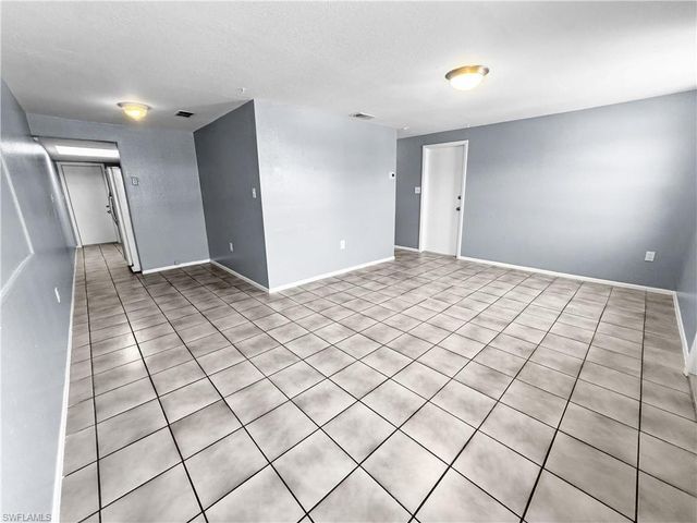 6617 Warwick CIR, Fort Myers, FL 33919