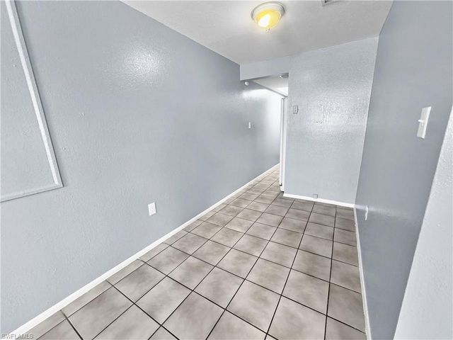 6617 Warwick CIR, Fort Myers, FL 33919