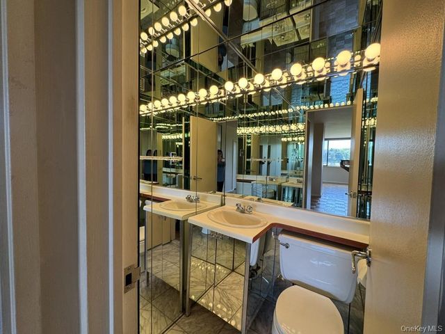 269-10 Grand Central Parkway 4O, Floral Park, NY 11005