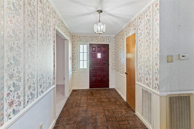 333 Jeanine Street, Lake Charles, LA 70605