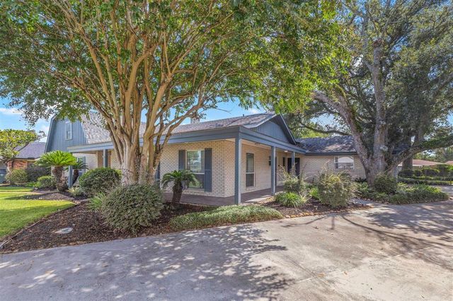 333 Jeanine Street, Lake Charles, LA 70605