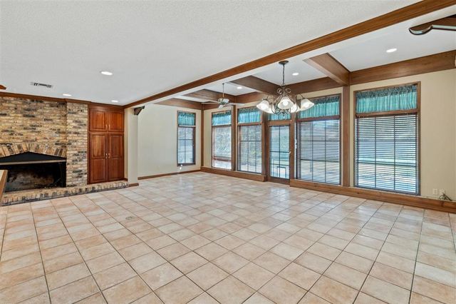 333 Jeanine Street, Lake Charles, LA 70605