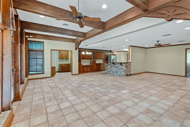 333 Jeanine Street, Lake Charles, LA 70605