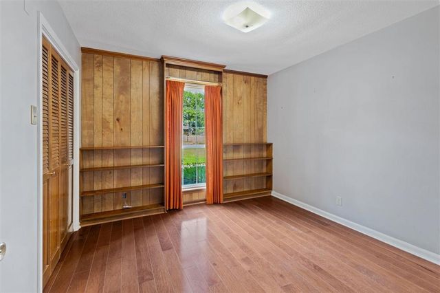 333 Jeanine Street, Lake Charles, LA 70605