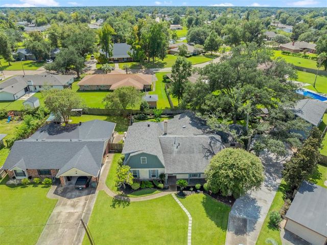 333 Jeanine Street, Lake Charles, LA 70605