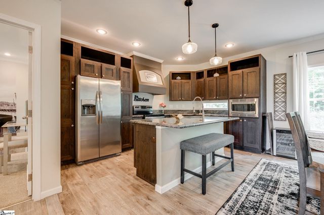 25 Valley Road, Travelers Rest, SC 29690