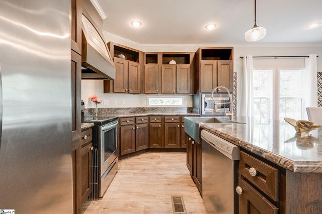 25 Valley Road, Travelers Rest, SC 29690