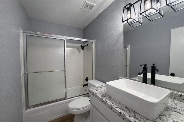 4601 Carmen Avenue 2104, Rancho Viejo, TX 78575