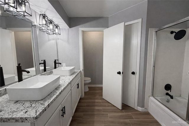 4601 Carmen Avenue 2104, Rancho Viejo, TX 78575