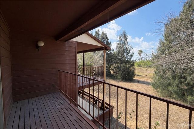 4601 Carmen Avenue 2104, Rancho Viejo, TX 78575