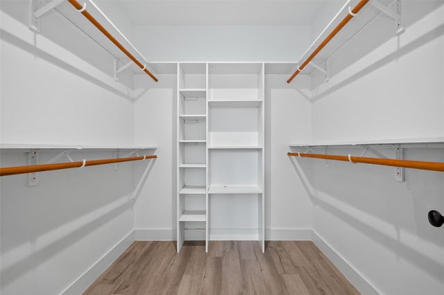 5027 Willow Glen Drive A-B, Houston, TX 77033