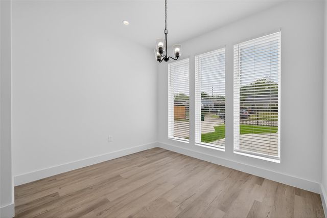 5027 Willow Glen Drive A-B, Houston, TX 77033