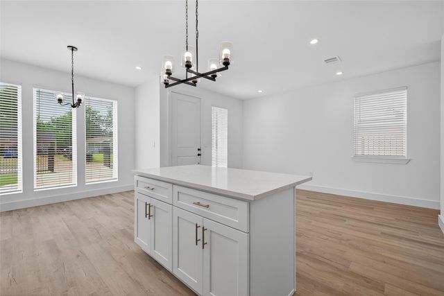 5027 Willow Glen Drive A-B, Houston, TX 77033