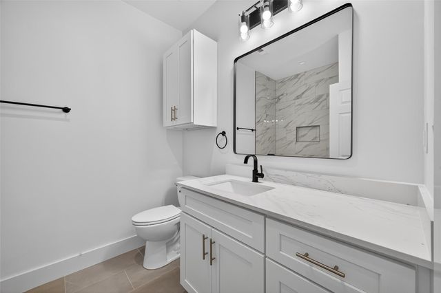 5027 Willow Glen Drive A-B, Houston, TX 77033