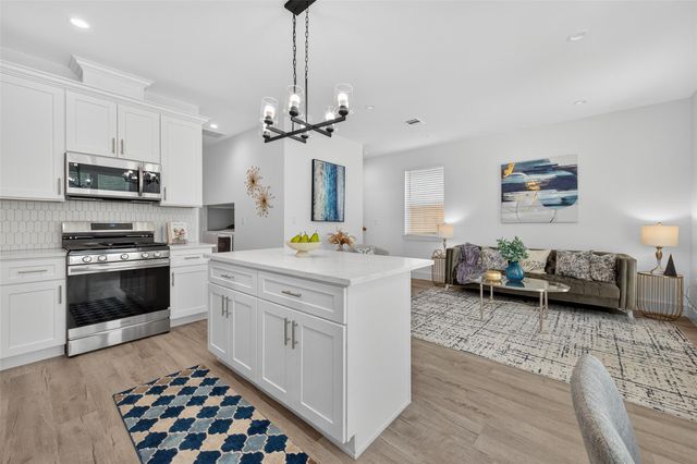 5027 Willow Glen Drive A-B, Houston, TX 77033