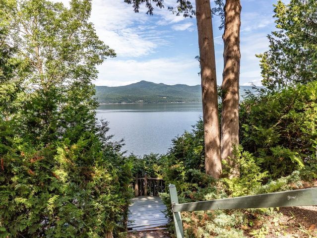 1088 Tri-Town Road, Addison, VT 05491