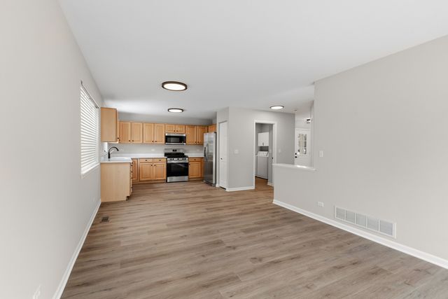 2607 Lexington Lane, Naperville, IL 60540