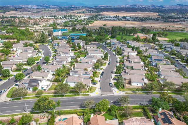 4431 Honeyglen Court, Moorpark, CA 93021