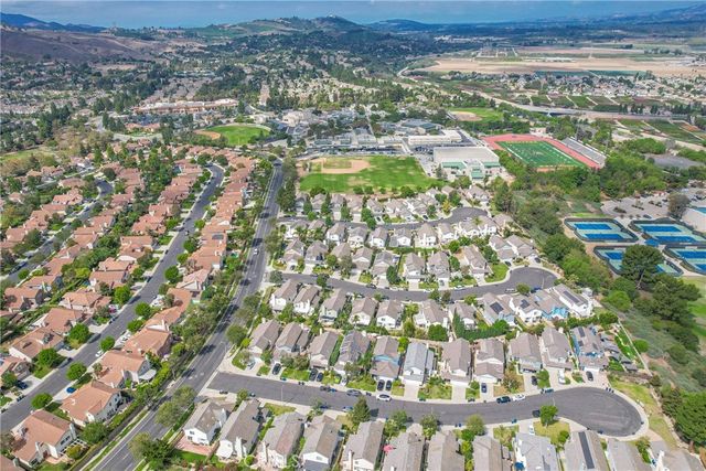 4431 Honeyglen Court, Moorpark, CA 93021